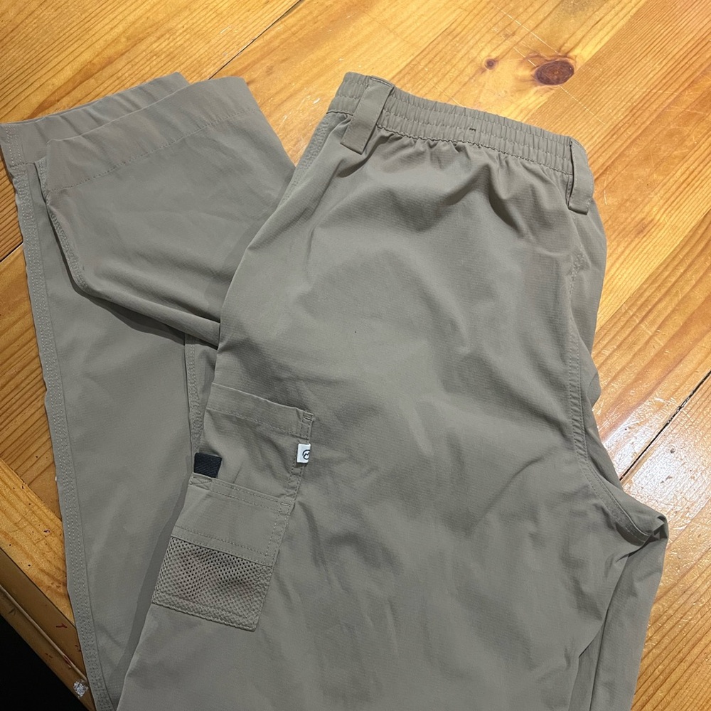 Magellan Outdoors Tan Cargo Pants Lightweight Outdoor Essential